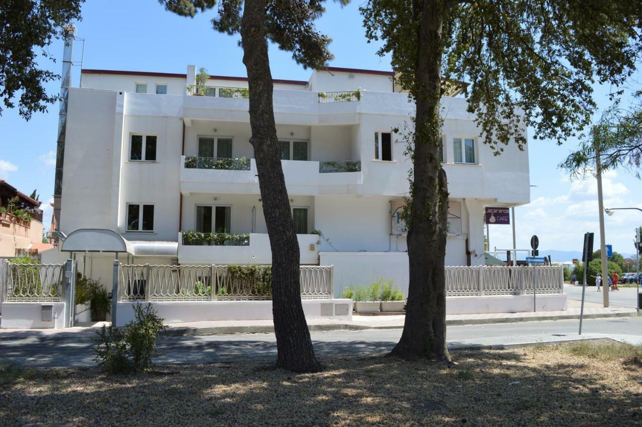 Hotel Chentu Lunas Cagliari Zewnętrze zdjęcie